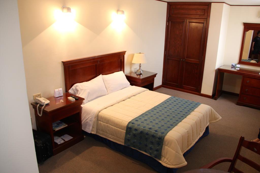 Hotel Tehuacan Plaza חדר תמונה