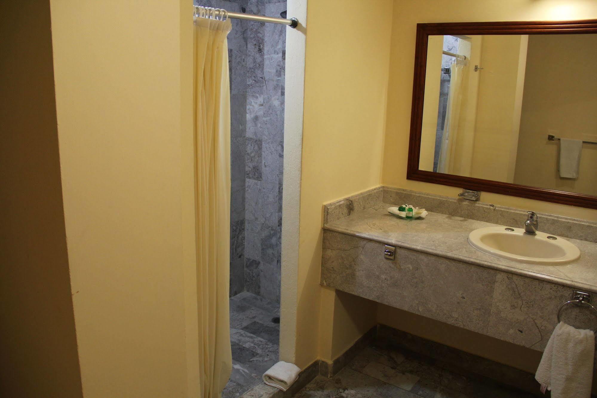 Hotel Tehuacan Plaza מראה חיצוני תמונה